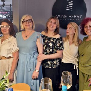 ПРИМОПРЕДАВАЊЕ НА ПРЕТСЕДАТЕЛСКАТА ИНСИГНИА